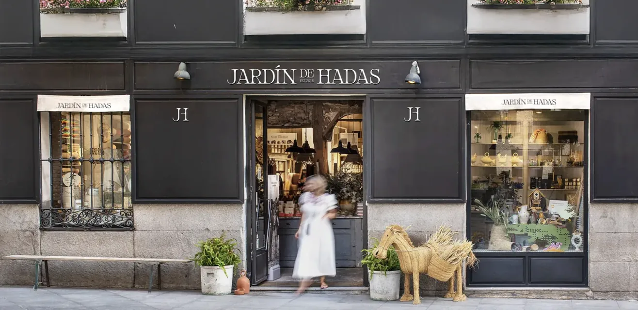 Projecte de branding de Jardín de Hadas per Blackstone