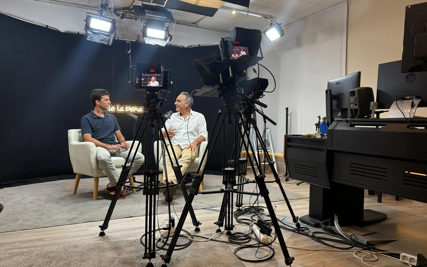Plató de podcast y realización de Blackstone