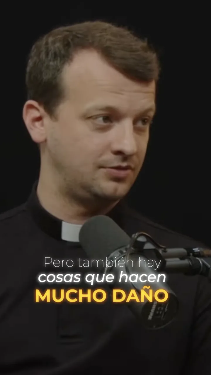 Pieza corta de vídeo vertical del podcast de Blackstone